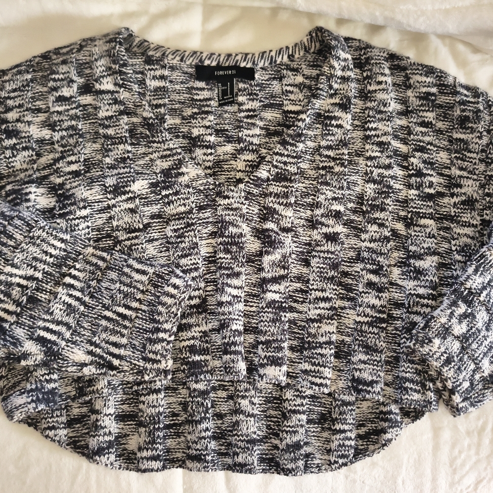Cropped V Neck Sweater